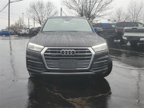 Used 2018 Audi Q5 2.0T Premium w/ Convenience Package image 2