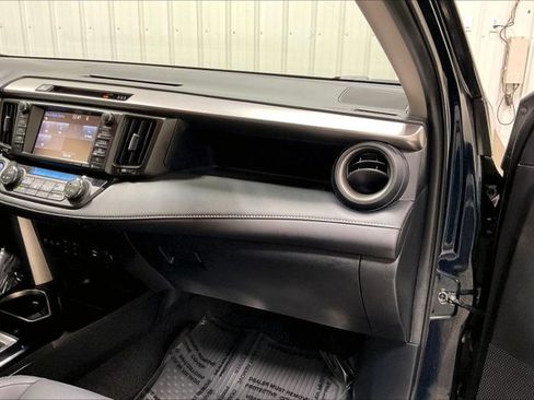 Used 2018 Toyota RAV4 Limited AWD/4WD image 16