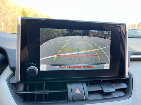 Used 2023 Toyota RAV4 XLE w/ Convenience Package image 19