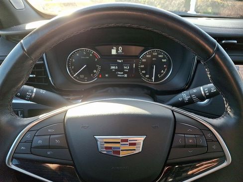 Certified 2024 Cadillac XT5 Premium Luxury w/ LPO, Floor Liner Package image 20