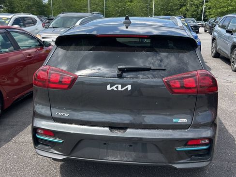 Certified 2022 Kia Niro EX FWD image 8