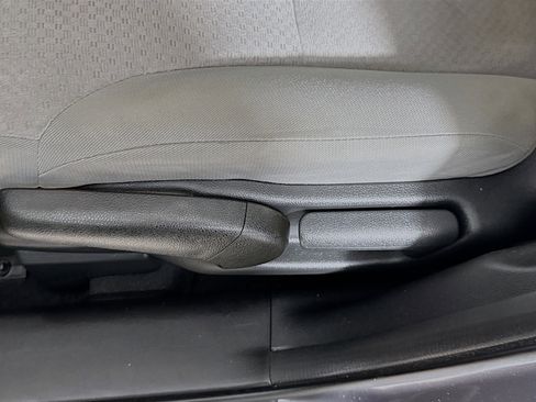 Used 2016 Honda CR-V LX image 22