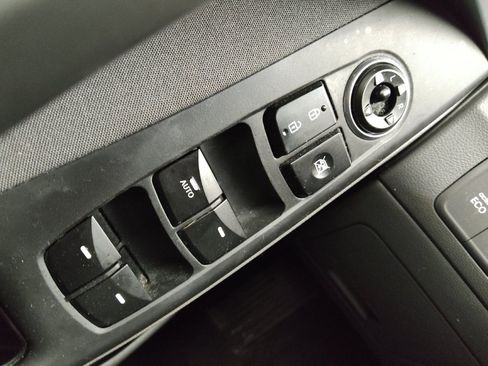 Used 2016 Hyundai Elantra SE w/ Option Group 02 FWD image 27