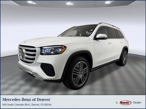Used 2025 Mercedes-Benz GLS 450 4MATIC image 1