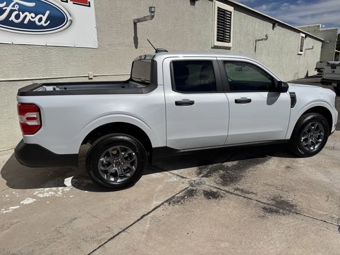 New 2025 Ford Maverick XLT image 8