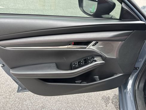 Certified 2022 MAZDA MAZDA3 s FWD image 38