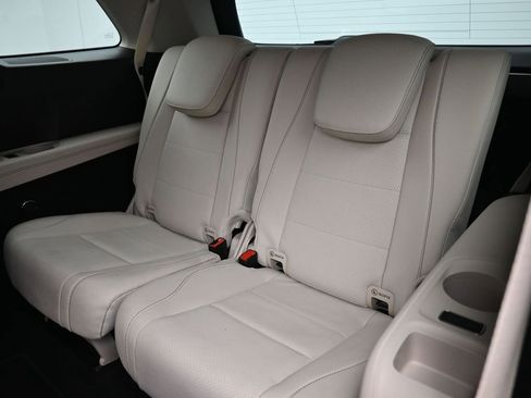 Used 2022 Mercedes-Benz GLS 450 4MATIC image 22