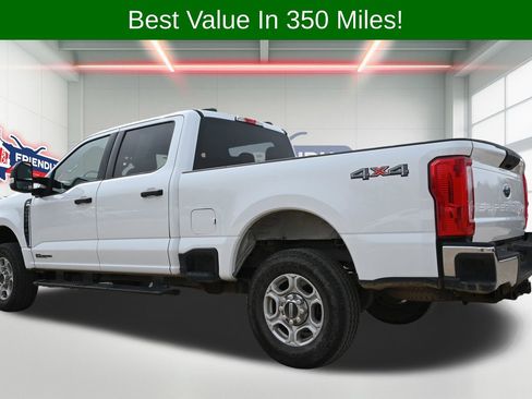 Used 2025 Ford F250 XLT image 2
