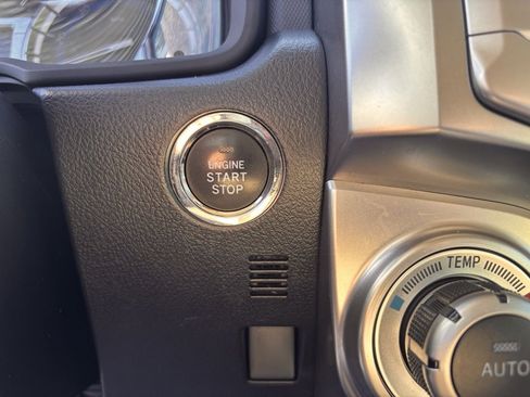 Used 2015 Toyota 4Runner Limited image 34