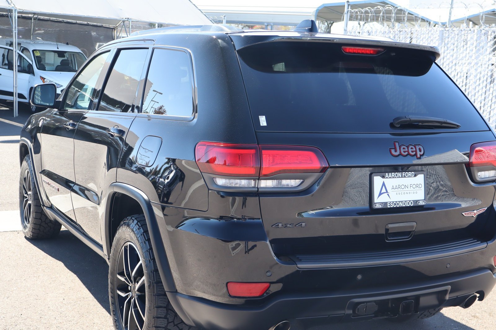 Used 2021 Jeep Grand Cherokee Trailhawk AWD/4WD image 16