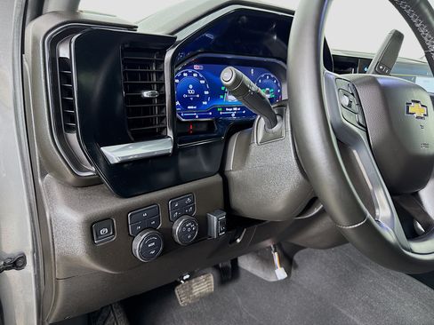 Used 2025 Chevrolet Silverado 3500 LT w/ All Star Edition AWD/4WD image 12