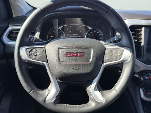 Used 2023 GMC Acadia SLT image 15