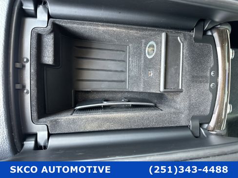 Used 2016 BMW 740i image 25