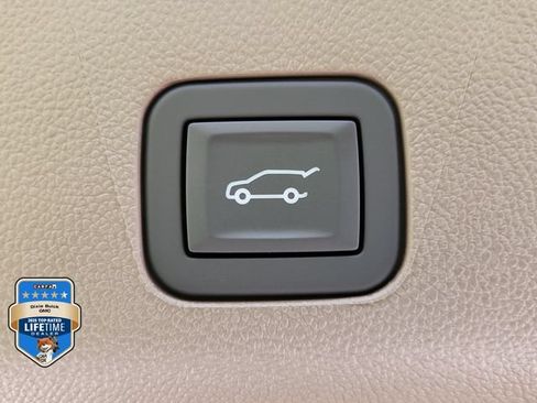 New 2026 GMC Yukon Denali RWD image 6