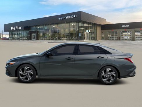 New 2026 Hyundai Elantra SEL Sport Premium image 2