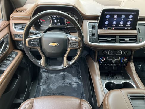 Used 2021 Chevrolet Suburban High Country w/ Premium Package AWD/4WD image 34