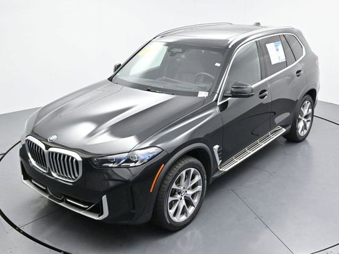Used 2024 BMW X5 xDrive40i AWD/4WD image 44