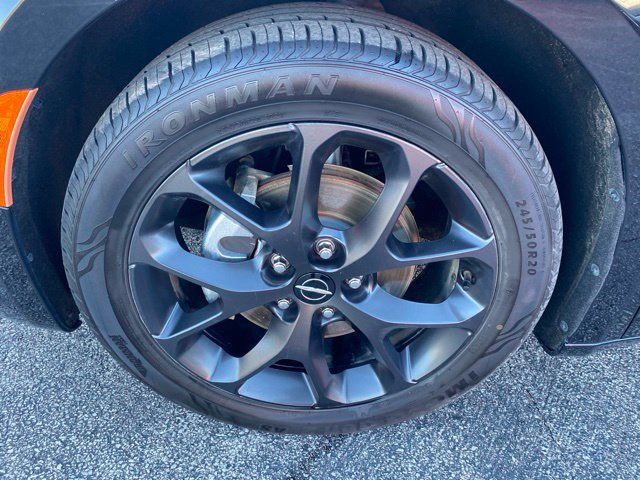 Used 2025 Chrysler Pacifica Limited FWD image 11