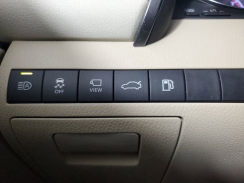 Used 2018 Toyota Camry XLE w/ Driver Assist Package FWD image 33