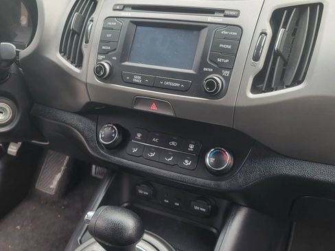 Used 2014 Kia Sportage LX image 15