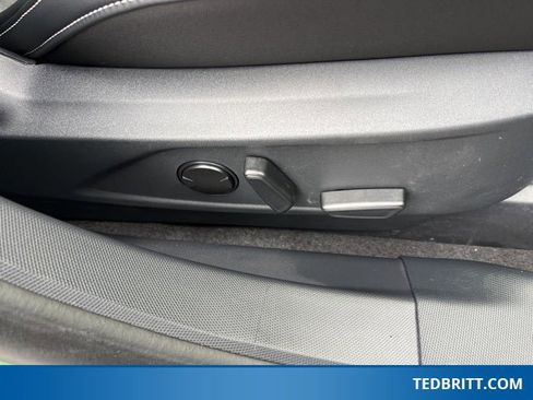 Certified 2025 Ford Mustang Mach-E GT image 23