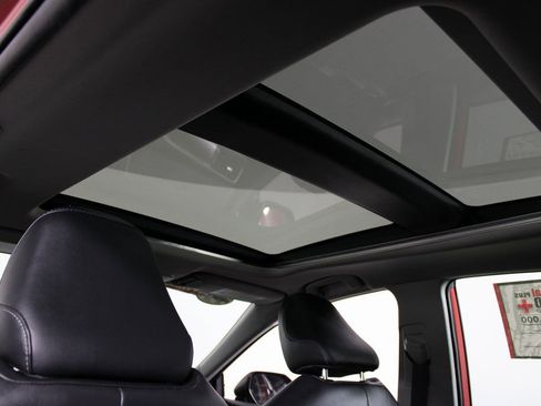 Used 2021 Toyota Camry XSE image 19