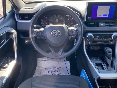 Used 2024 Toyota RAV4 LE FWD image 10