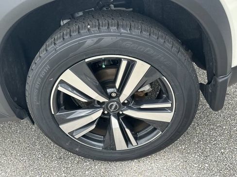 Certified 2023 Nissan Rogue SL w/ SL Premium Package FWD image 14