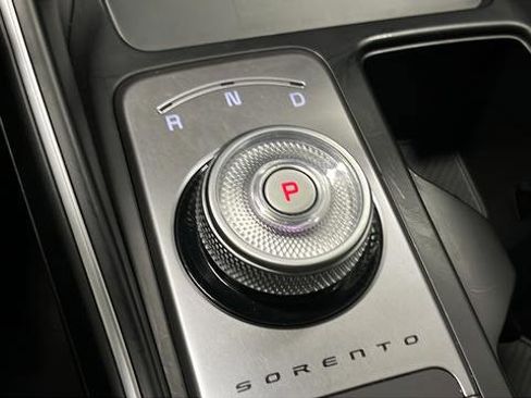 Used 2025 Kia Sorento EX w/ EX Panoramic Sunroof Package AWD/4WD image 19