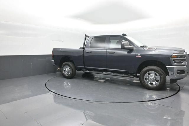Used 2026 RAM 2500 Tradesman AWD/4WD image 2