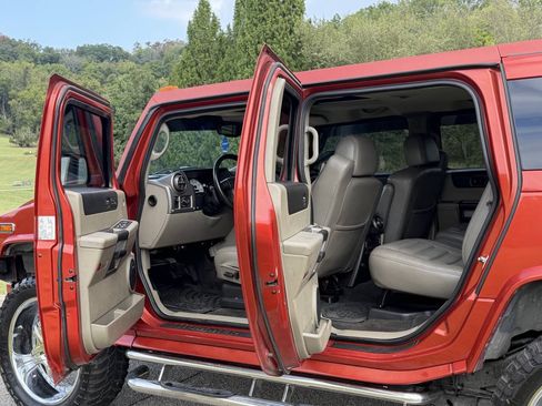 Used 2003 HUMMER H2 w/ Preferred Equipment Group AWD/4WD image 28