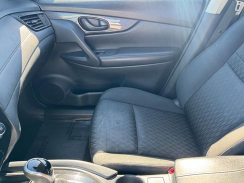 Used 2020 Nissan Rogue S image 13