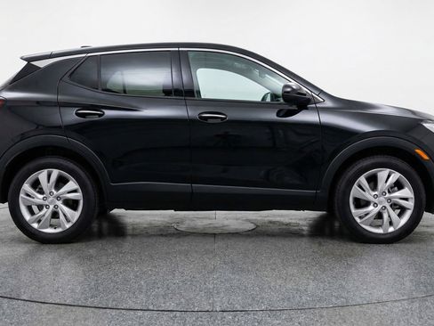 Used 2025 Buick Encore GX Preferred AWD/4WD image 11