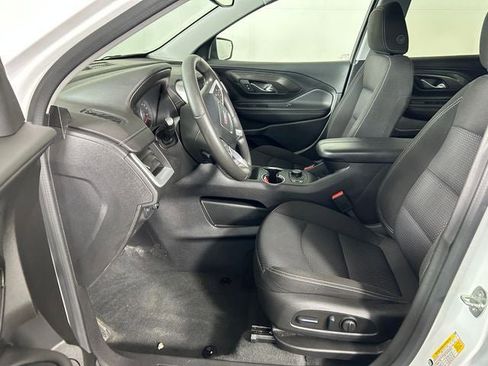 Used 2024 GMC Terrain SLE w/ Driver Convenience Package FWD image 12