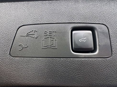 Used 2022 Lincoln Corsair Reserve w/ Equipment Group 201A image 9