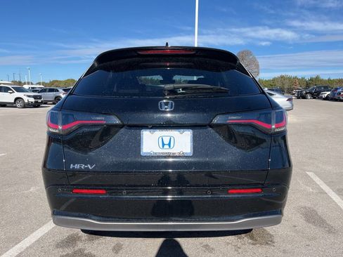 Certified 2025 Honda HR-V EX-L image 5