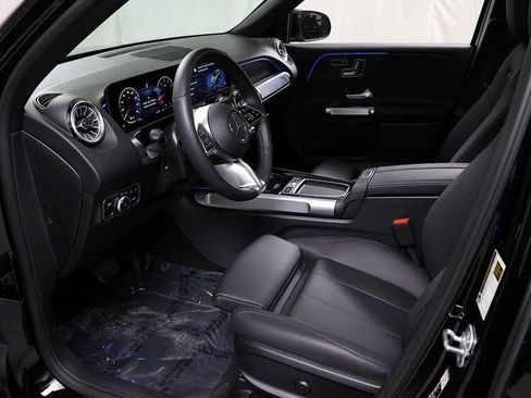 Certified 2026 Mercedes-Benz GLB 250 4MATIC image 11