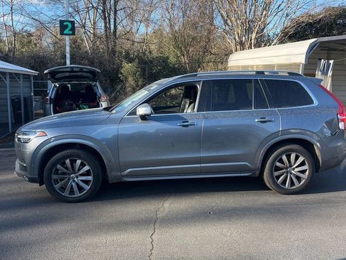 Used 2017 Volvo XC90 T6 Momentum w/ Vision Package image 2