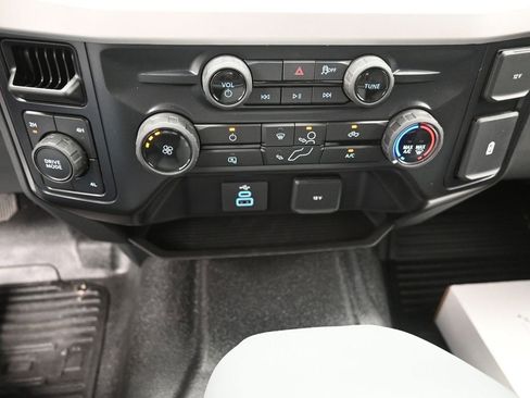 New 2025 Ford F350 XL AWD/4WD image 25