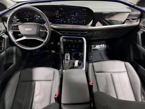 Certified 2025 Audi Q5 Premium w/ Convenience Package image 13