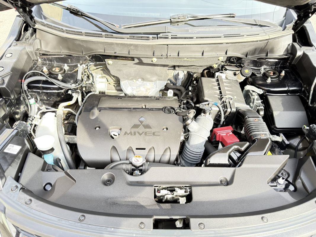 Used 2024 Mitsubishi Outlander Sport LE AWD/4WD image 36