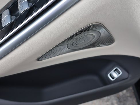 Used 2023 Mercedes-Benz S 580 4MATIC Sedan image 22