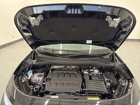 New 2026 Volkswagen Tiguan SE AWD/4WD image 29