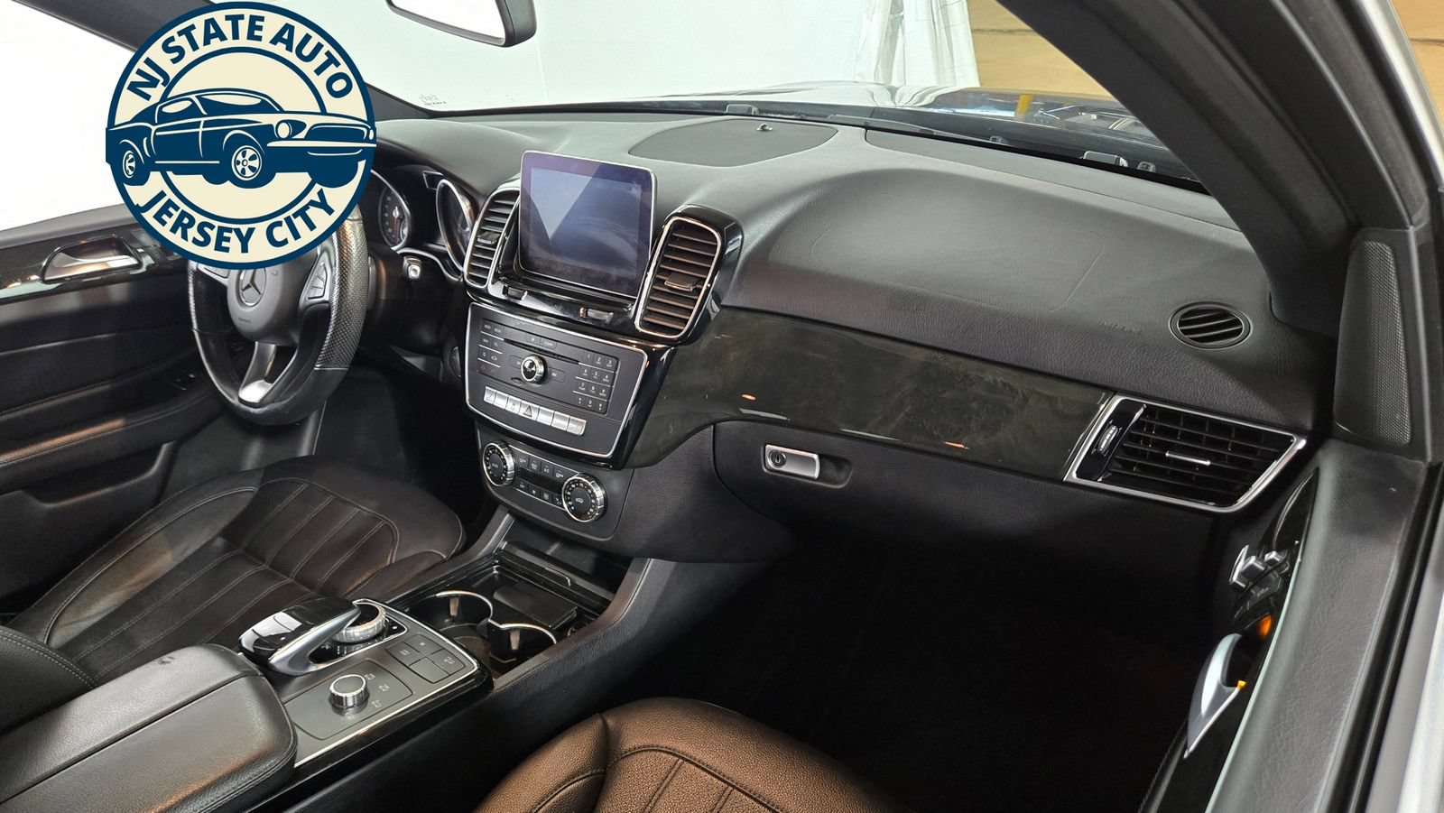 Used 2016 Mercedes-Benz GLE 350 4MATIC w/ Premium Package image 35