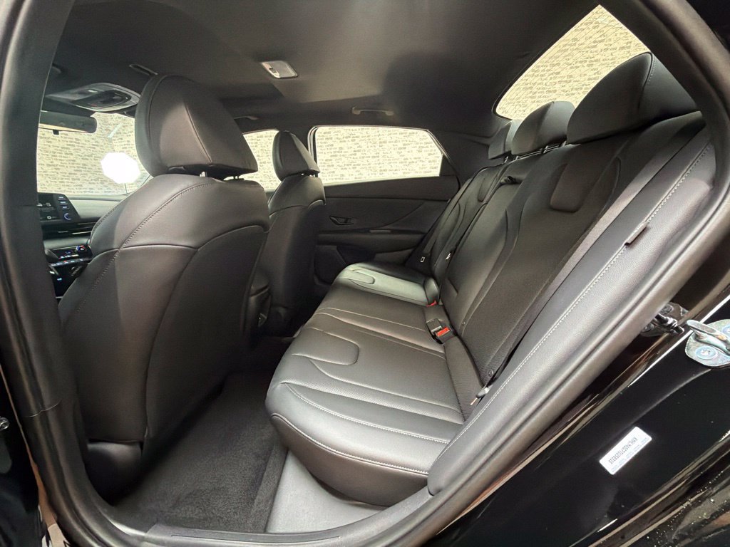 New 2026 Hyundai Elantra SEL Sport FWD image 14