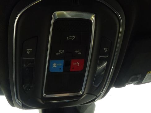 Used 2023 Jeep Grand Cherokee 4WD 4xe image 30