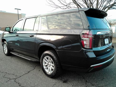 Certified 2024 Chevrolet Suburban LT image 5