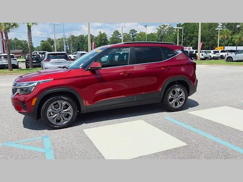 Used 2024 Kia Seltos S AWD/4WD image 26