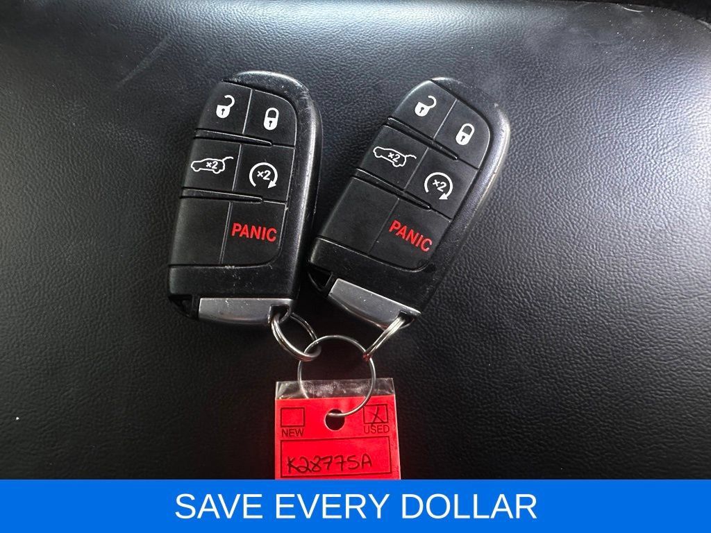Used 2019 Jeep Grand Cherokee Altitude AWD/4WD image 23