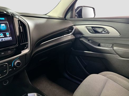 Used 2019 Chevrolet Traverse LT image 23